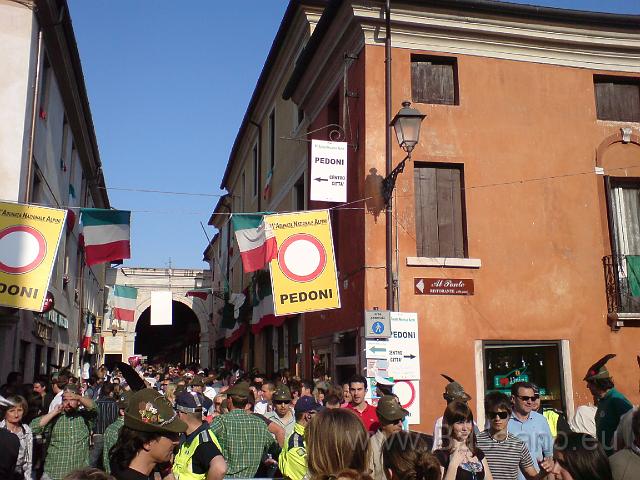 Adunata Alpini BAssano 2008 MK-570.JPG